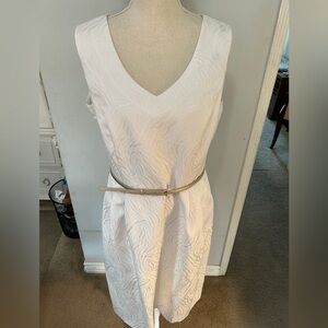 Ellen Tracy Textured White Sleeveless Midi Dress